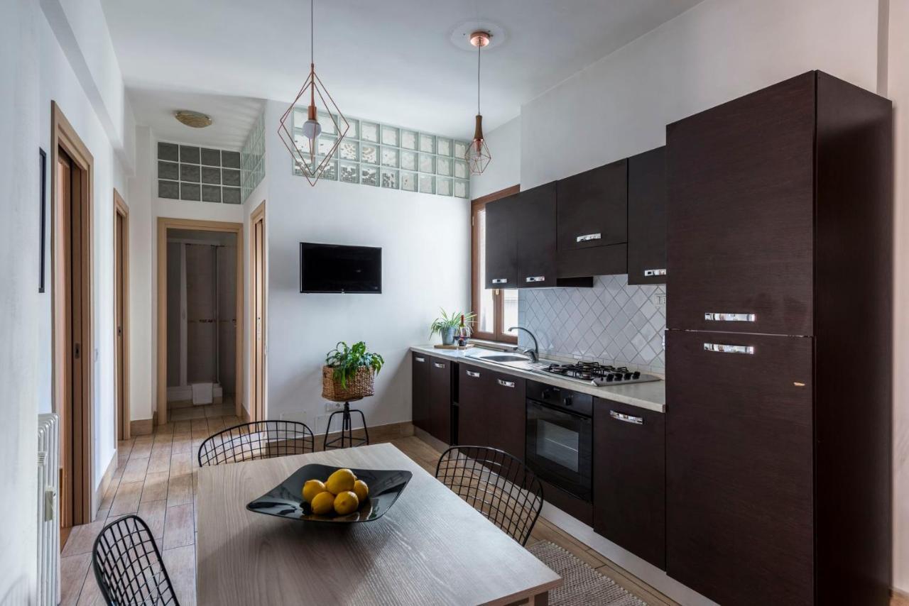 Domus Francisca Via Gregorio Vii Nr 90 Apartamento Roma